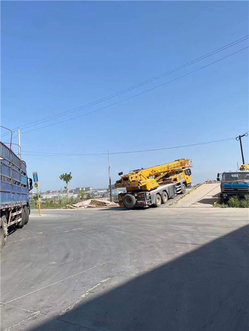 卓资县25吨吊车的租赁价格大概是多少？